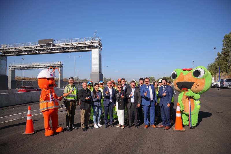 55137091712 ddeffbf9bb c - Sistema Free Flow en Acceso Sur: Impulso a la logística de l