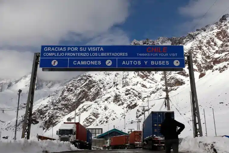 La cuenta de la nieve: un mes sin Los Libertadores ya le cuesta a Chile hasta US$11,5 millones