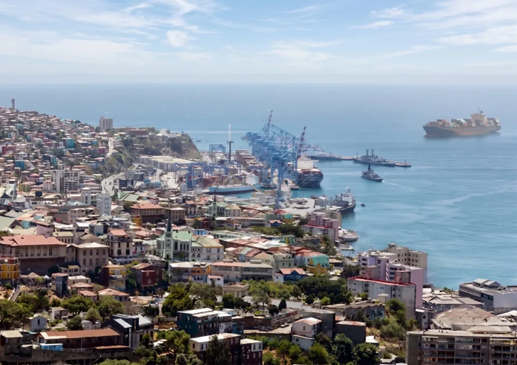 La cuenta que nadie hace: ampliar Valparaíso sale hasta 5 veces más barato por contenedor que el megapuerto de San Antonio